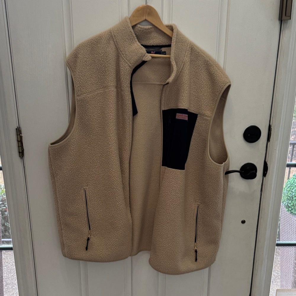Vineyard Vines Tan Fleece Vest with Black Accents